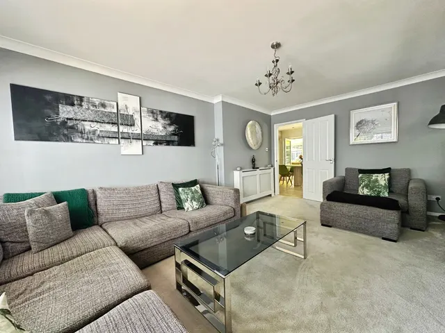 Photo 3 — Brinksway, Fleet, Hampshire, GU51 3LZ