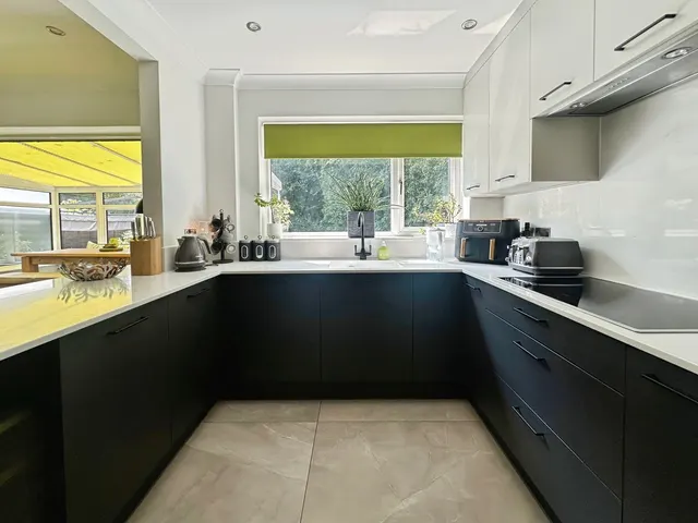 Photo 2 — Brinksway, Fleet, Hampshire, GU51 3LZ