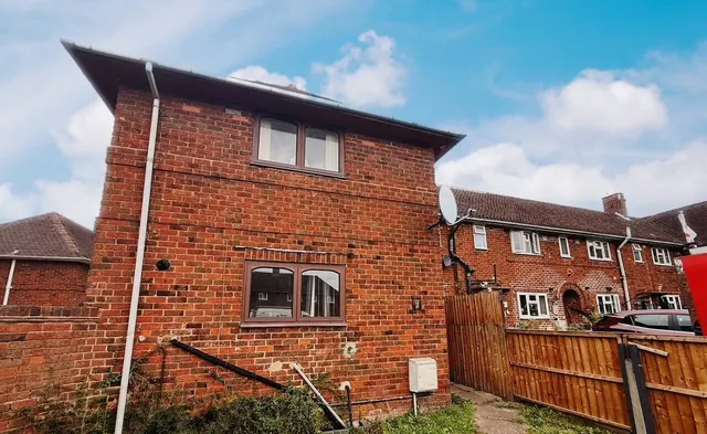 Woodthorpe Avenue, LOUGHBOROUGH, photo 1