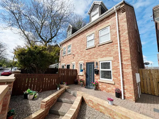 Westcott Terrace, Ferryhill, DL17, photo 1