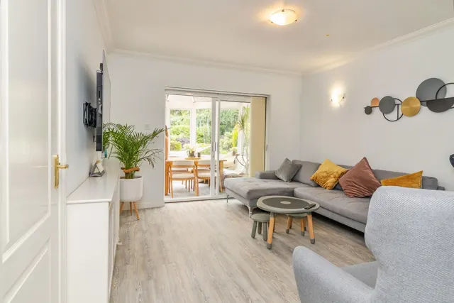 Taverner Close, Milton Keynes, MK7, photo 2
