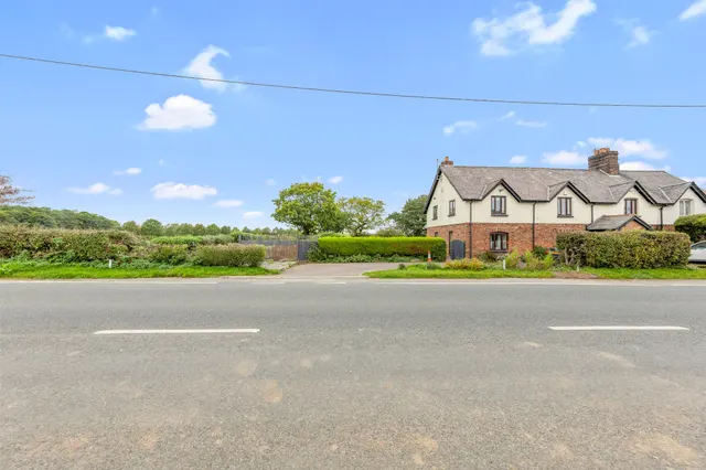Photo 3 — Mosswood Hall Cottages, Stretton Road, Stretton, Warrington, WA4 4NW