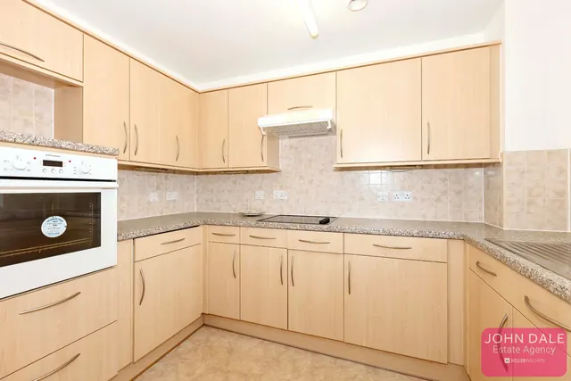 Photo 3 — Worthing, BN11 1AH