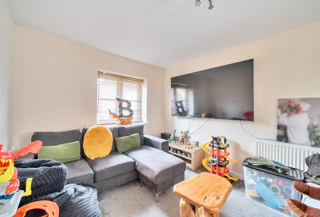 Photo 2 — Gladfield Square, Gloucestershire, Dudbridge Road, GL5 3HB