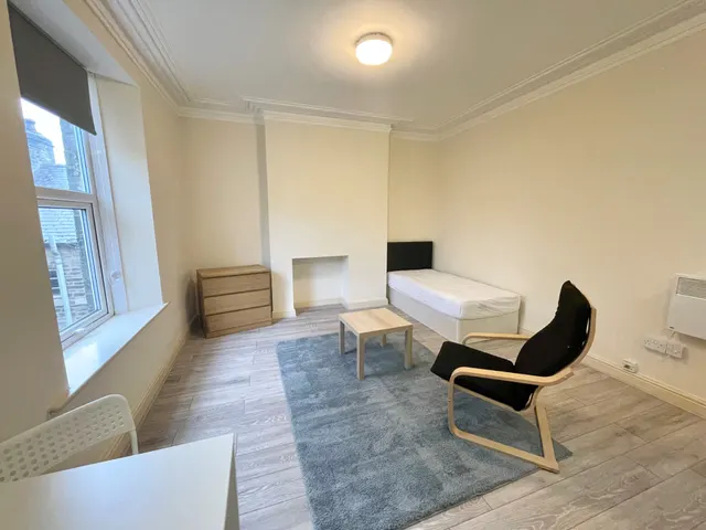 Photo 3 — Parkers Road, Sheffield, S10 1BN