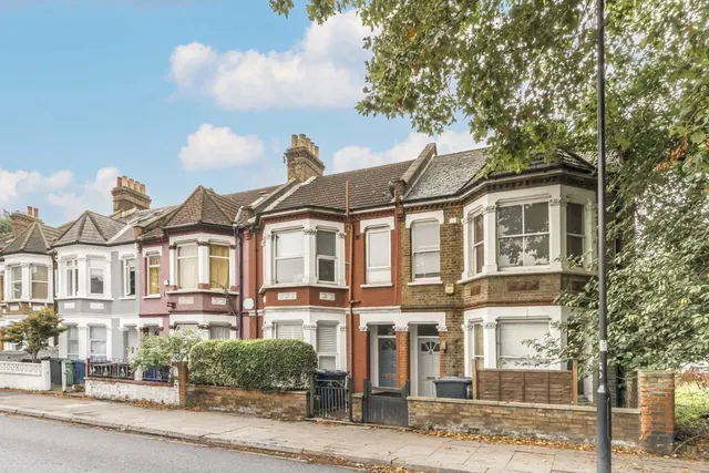 Acton Lane, W3, photo 1