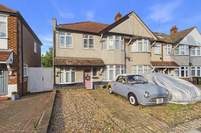 5 bedroom house — Sutherland Avenue, Welling, DA16