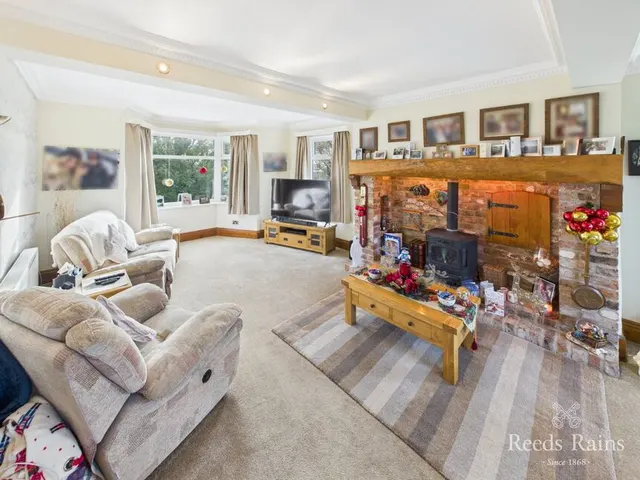 Filey Road, Scarborough, YO11, photo 3