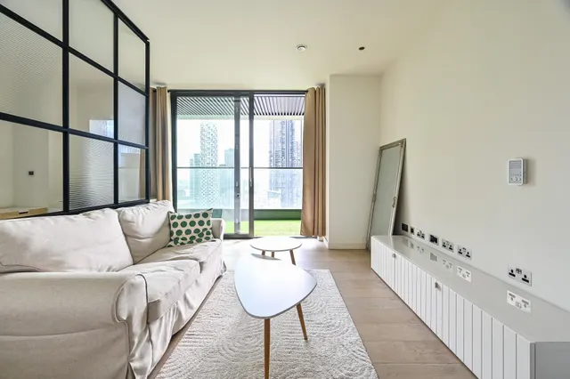 Flat 2705, Bagshaw Building, London, photo 1