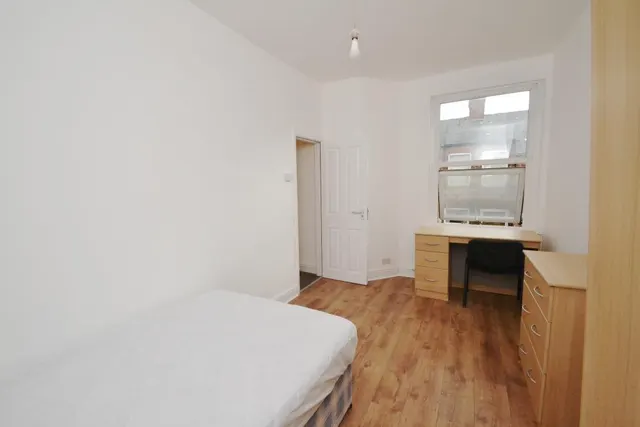 Parkfield Street, Rusholme, M14, photo 1