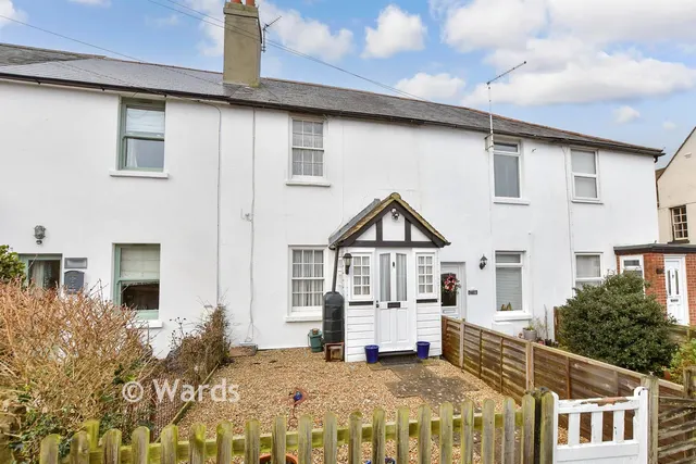 Old Saltwood Lane, Saltwood, CT21, photo 1