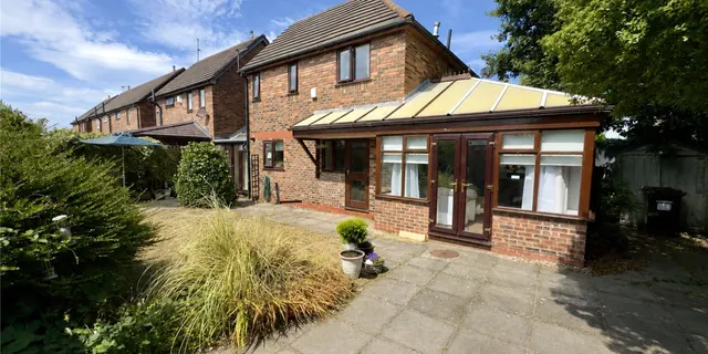Marshfield Court, Moreton, CH46, photo 1