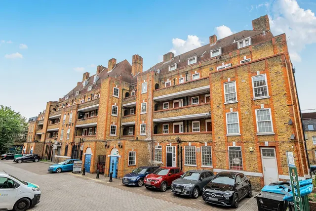 Peckham Hill Street, SE15, photo 1
