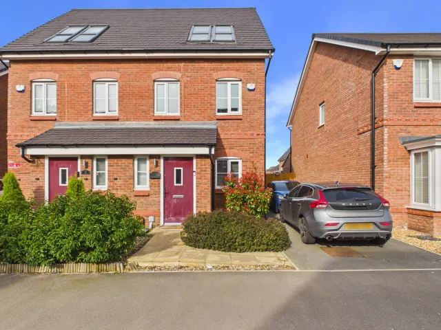 Joseph Reddrop Way, Crewe, photo 1