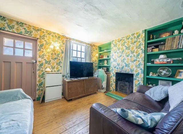 Photo 2 — French Street, Sunbury-On-Thames, TW16