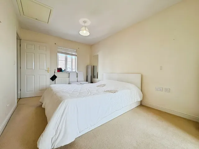 Photo 3 — Wakeford Way, Warmley, Bristol, South Gloucestershire