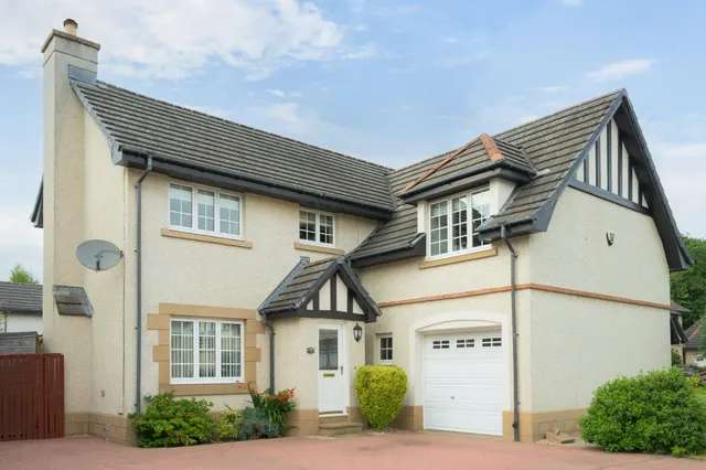 Blackwood Court, Pitreavie Castle, Dunfermline, KY11 8TF, photo 1
