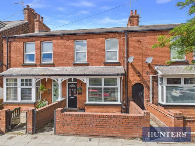 St. Johns Avenue, Bridlington, photo 1