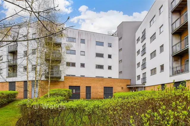 Sovereign Way, Tonbridge, TN9, photo 1
