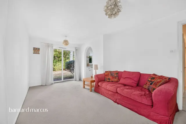 Evelyn Way, Wallington, SM6, photo 3