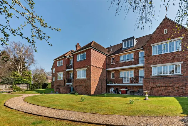 Woodridge, Newbury, RG14, photo 1