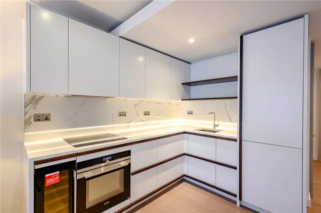 Photo 2 — Garrett Mansions, Edgware Road, London, W2