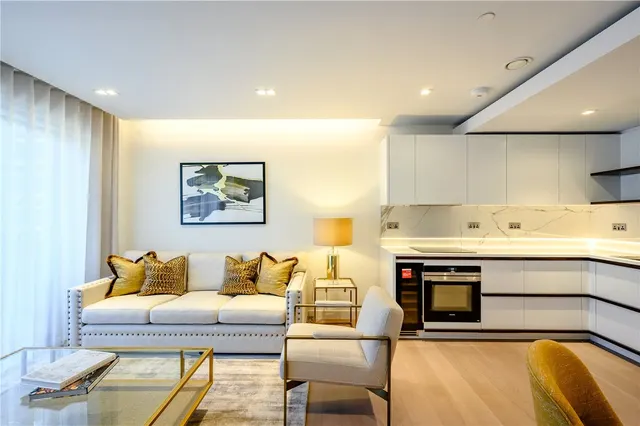 Garrett Mansions, Edgware Road, London, W2, photo 1