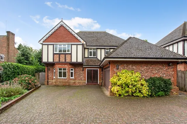 Holmewood Ridge Langton Green, TN3, photo 1