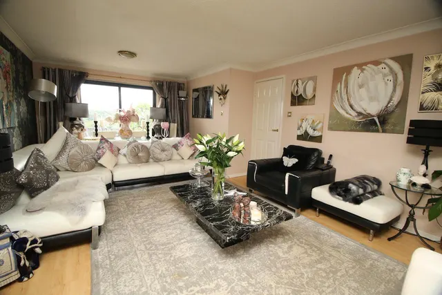 Photo 3 — Hayston Road, Carrickstone, Cumbernauld, G68 0BS