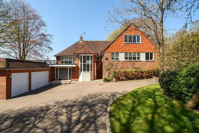 Gerrards Cross, Buckinghamshire, photo 1