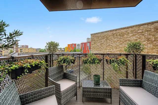 Photo 2 — Flat 205, Henderson Apartments, 58 Rodney Road, London