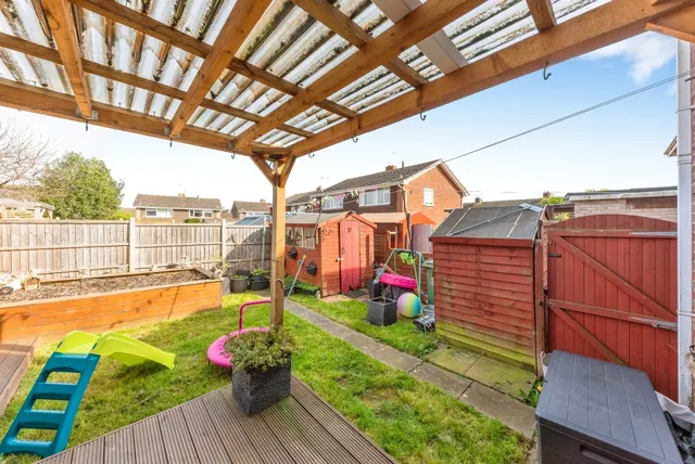 Hill View Close, Grantham, photo 1