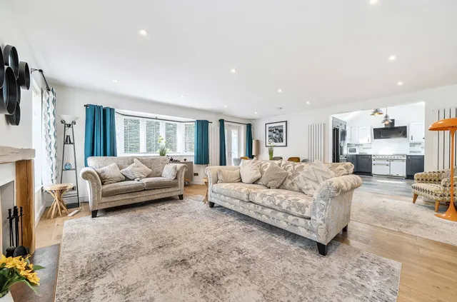 Photo 3 — Bawnmore Road, Bilton, Rugby, CV22 6JN
