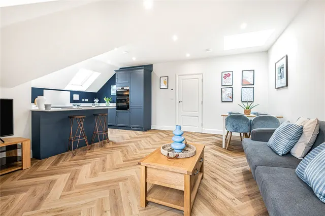 Photo 2 — Prospect Road, Barnet, EN5 5AL