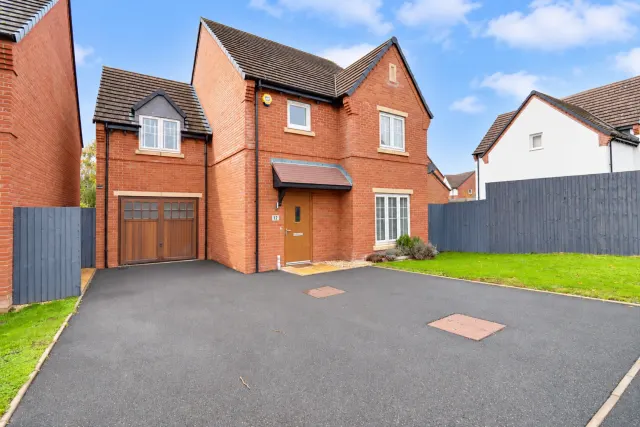 4 bedroom property, Daffodil Drive, Stafford