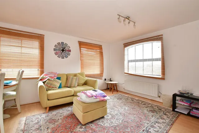 Whitefriars Wharf, Tonbridge, TN9, photo 3