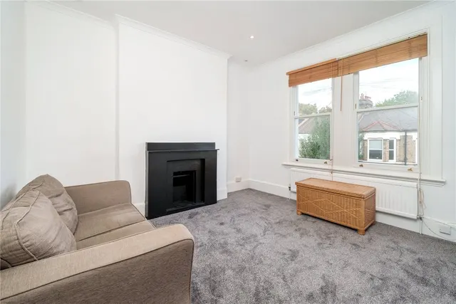 Ringford Road, London, SW18, photo 1