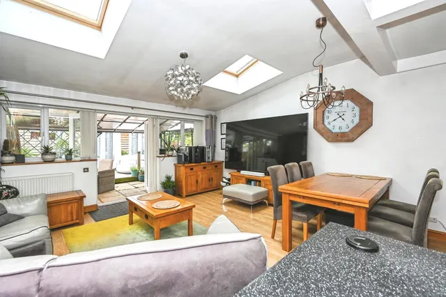 Liverpool Road, Great Sankey, Warrington, Cheshire, WA5, photo 1
