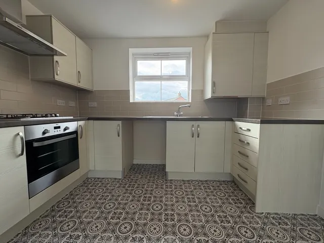 Park Lane, Telford, TF7, photo 2