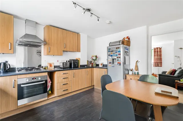 Harmer Close, Cirencester, GL7, photo 2