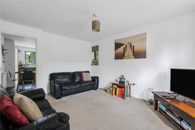 Harmer Close, Cirencester, GL7, photo 3