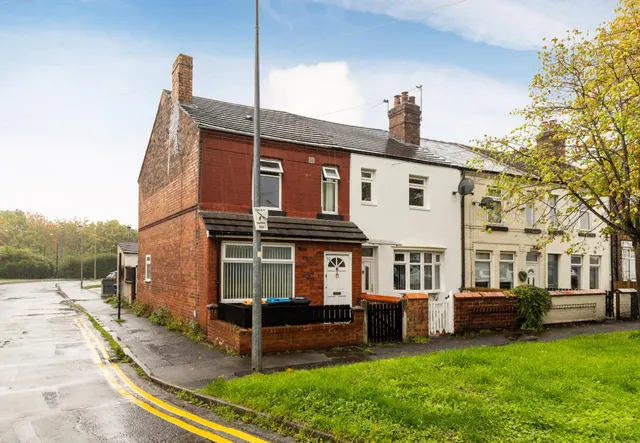 Crescent Road, Ellesmere Port, CH65, photo 1