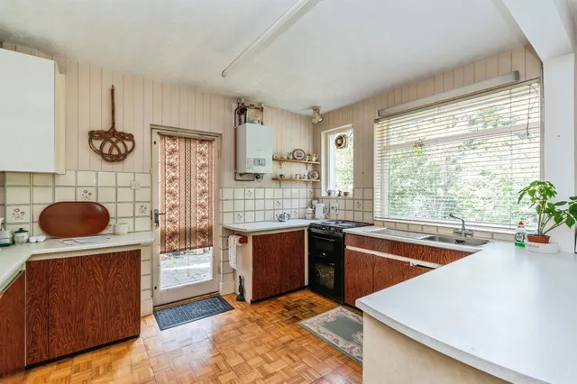 Lordswood Gardens, Southampton, SO16, photo 3