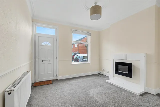 Co-Operative Street, Long Eaton, NG10, photo 3