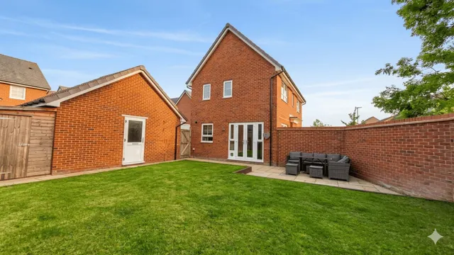 Photo 2 — Stratford Place, Bourne, PE10