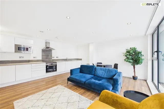 Crossbank House, 300 Lower Broughton Road, Salford, M7 2GX, photo 1