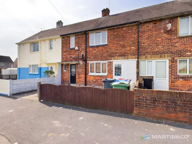 Derwent Avenue, Fleetwood, ., photo 1