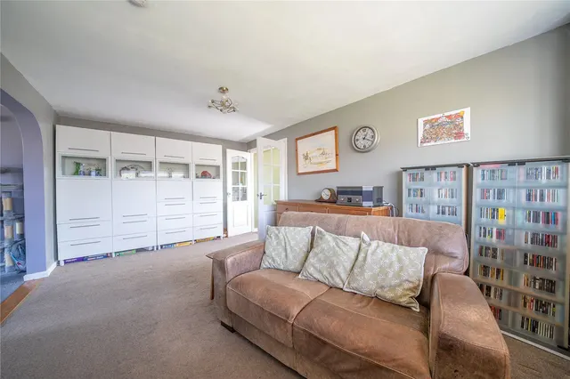Fairburn Drive, Garforth, LS25, photo 3