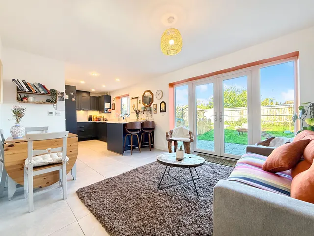 Banbury Close, Faringdon, SN7, photo 2