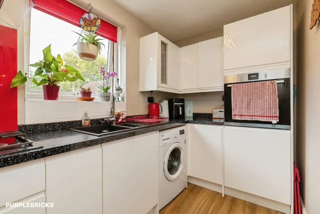Durweston Walk, Bristol, BS14, photo 3